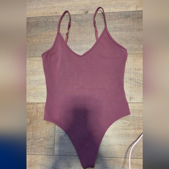 Aritzia ($58) Sunday Best Maroon Bodysuit - Picture 2 of 6